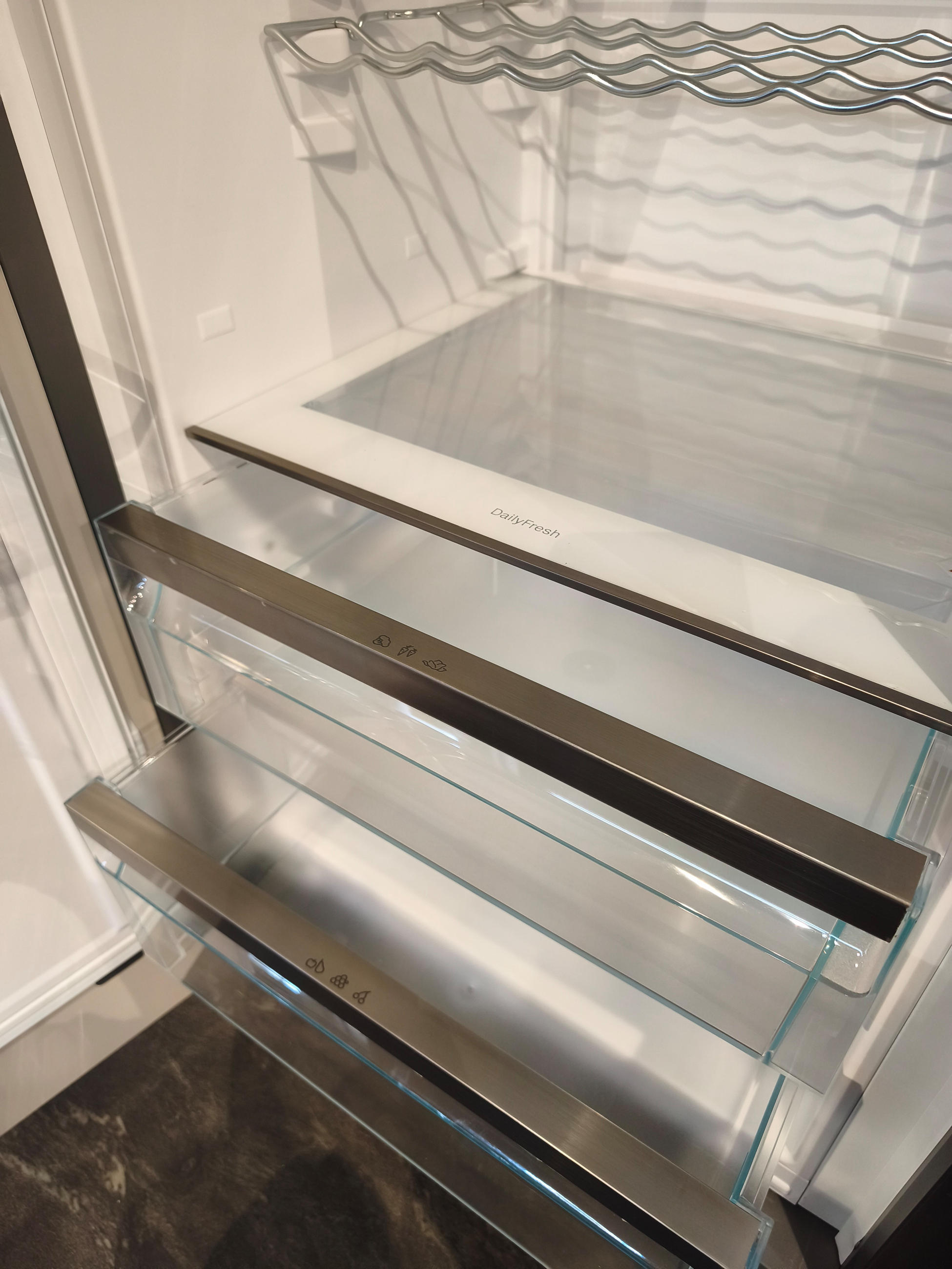KÜHLSCHRANK - Miele