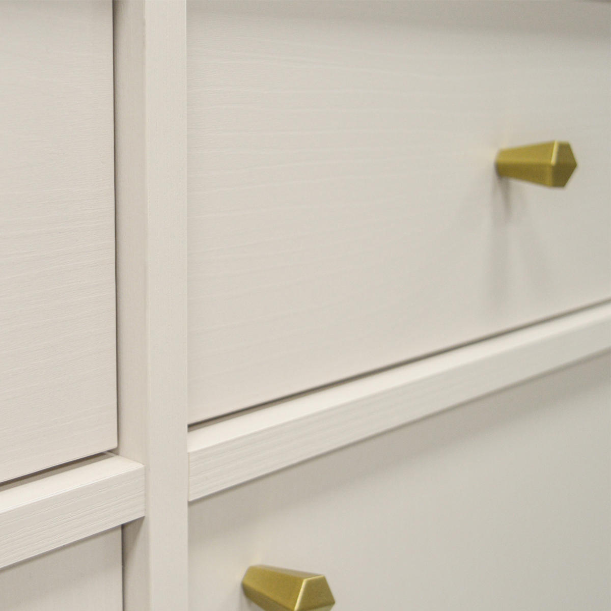 KOMMODE FLOREN, Creme/Gold - Creme, Holzwerkstoff/Metall (124.5/95/40.8cm) - KONSIMO®