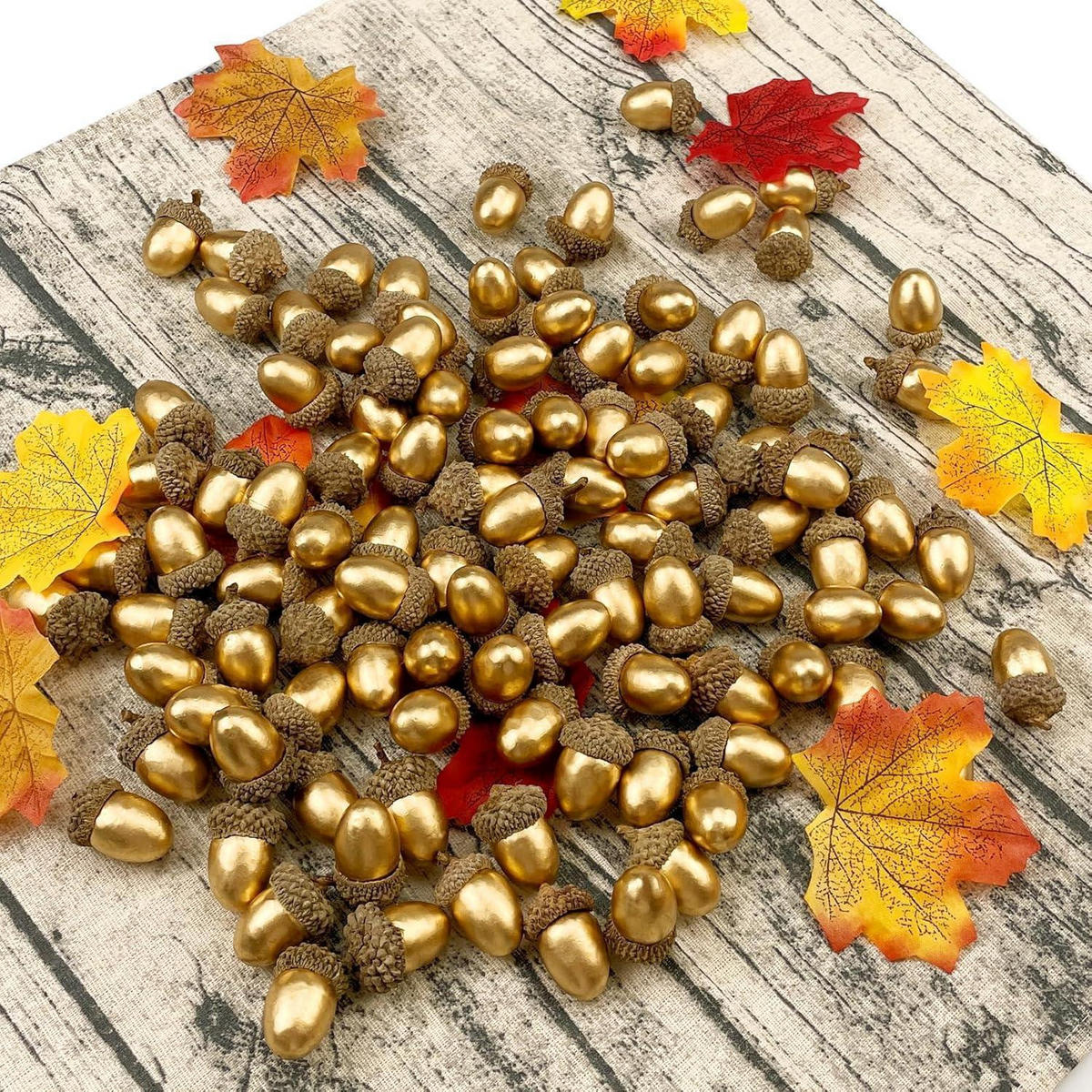 KÜNSTLICHE Eicheln 50 Stück Goldene Eichel mit natürlicher Kappe - Goldfarben, Kunststoff (3.3cm)