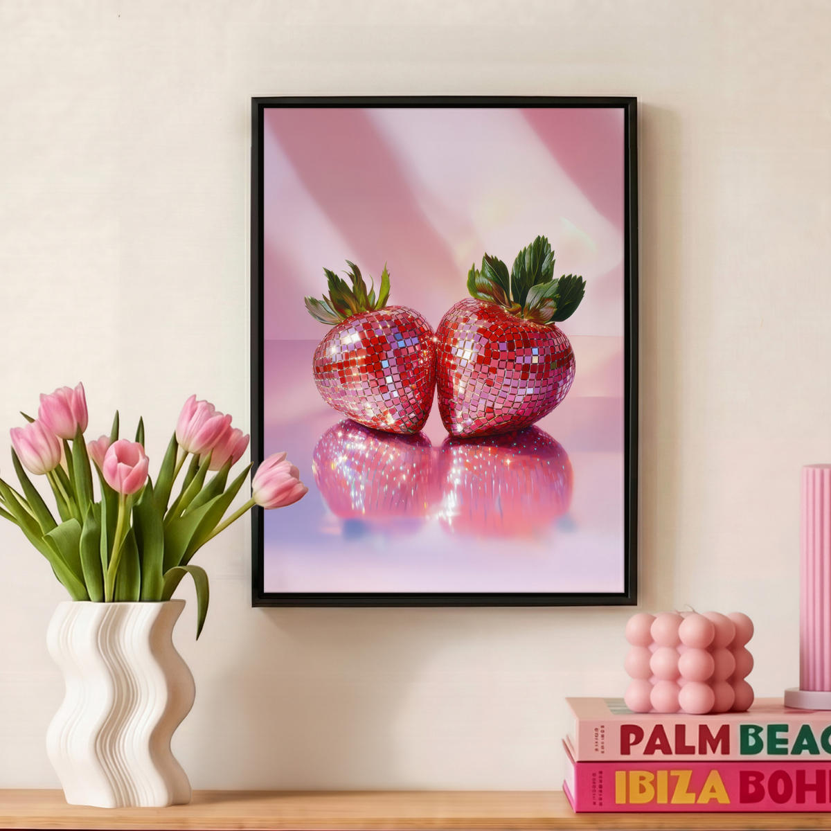 LEINWAND Bilder mit Rahmen - Disco - Obst - Glitzer - Erdbeere - 30x40 - Pink, Textil (30/40cm) - MuchoWow