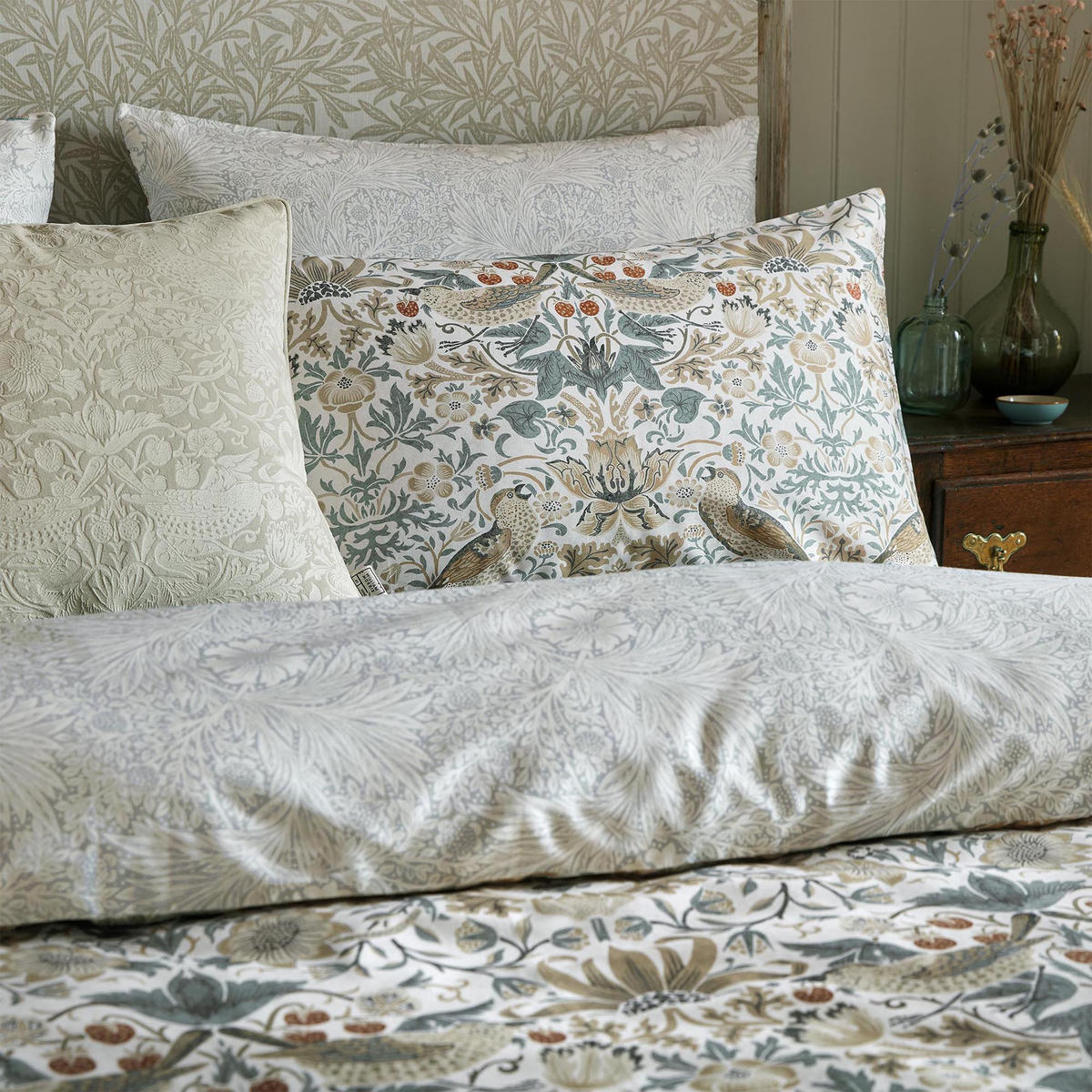 BETTWASCHE Erdbeerdieb 3-Teilig 230x220cm - Blau/Grün, Textil (220/230cm) - William Morris at Home
