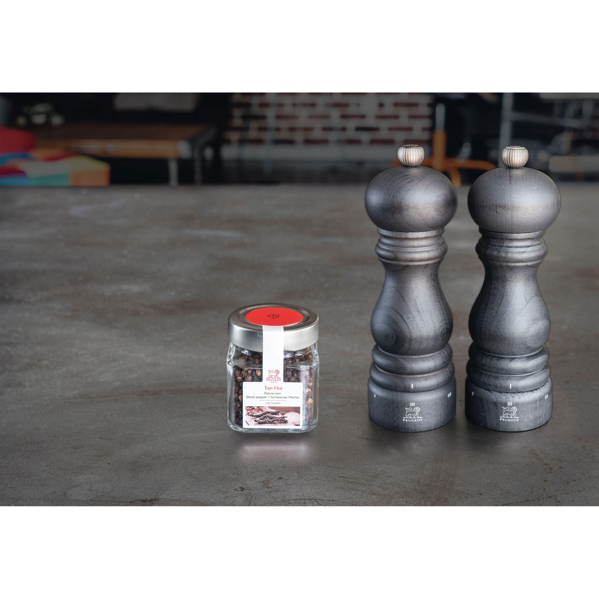GESCHENKSET Paris 18cm Pfeffer- & Salzmühle Buchenholz Graphit - Grau, Holz (5.9/18/5.9cm) - PEUGEOT