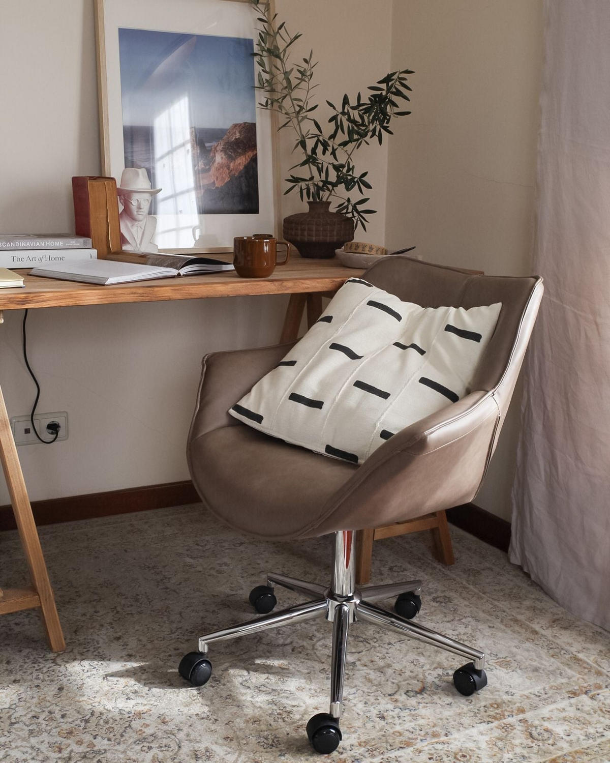 KANCELÁŘSKÁ ŽIDLE Umělá kůže Světle hnědá Newdale - světle hnědá, plast (62/79/62cm) - Beliani