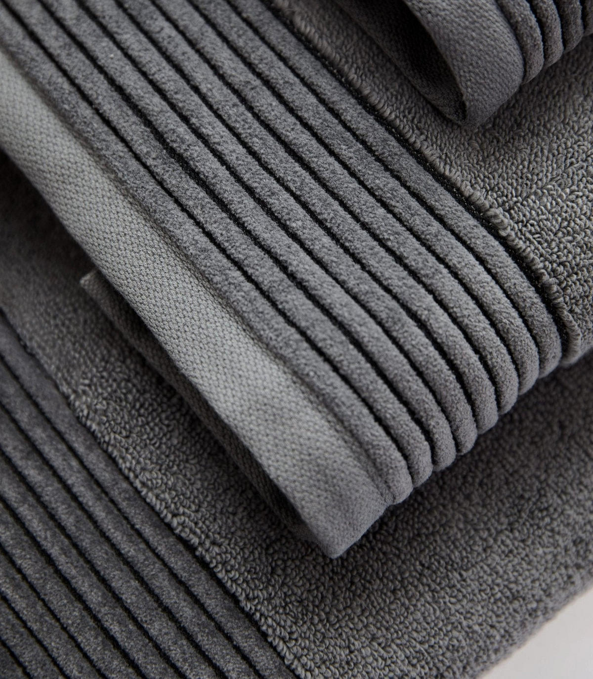 DUSCHTUCH Soothing Shadows, 70x140cm, Baumwolle, Dunkelgrau - Dunkelgrau, Textil (70/140cm) - SOWL