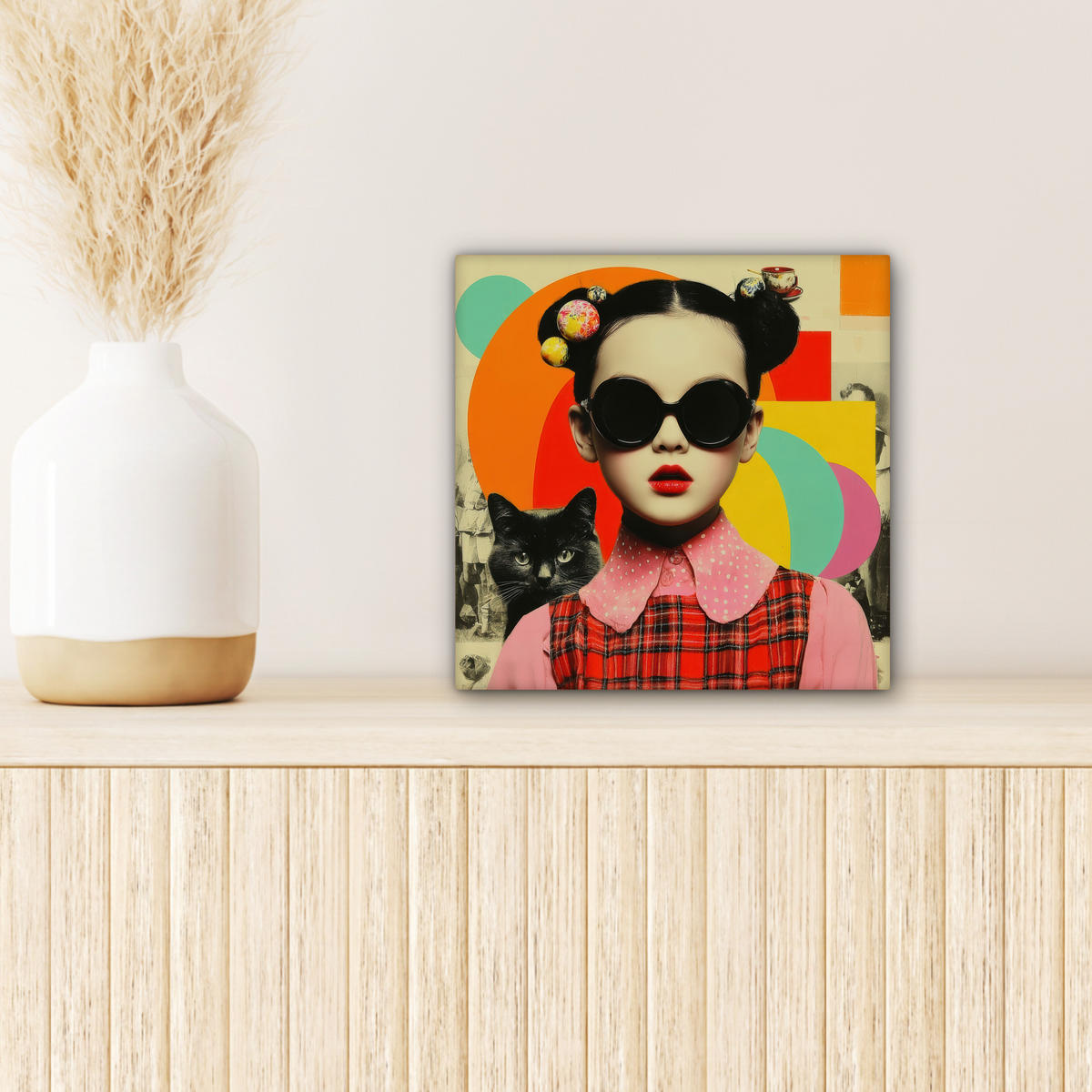 LEINWANDBILD Mädchen - Sonnenbrille - Katze - Retro Deko Wohnzimmer 20x20 cm - Beige, Textil (20/20cm) - MuchoWow