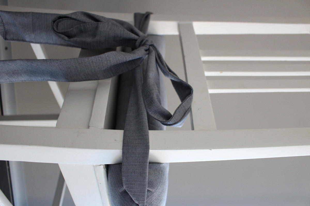 STUHLKISSEN Fino mit Schleifenband 2er Set grau - Grau, Textil (46/42/7cm) - Magma Heimtexx