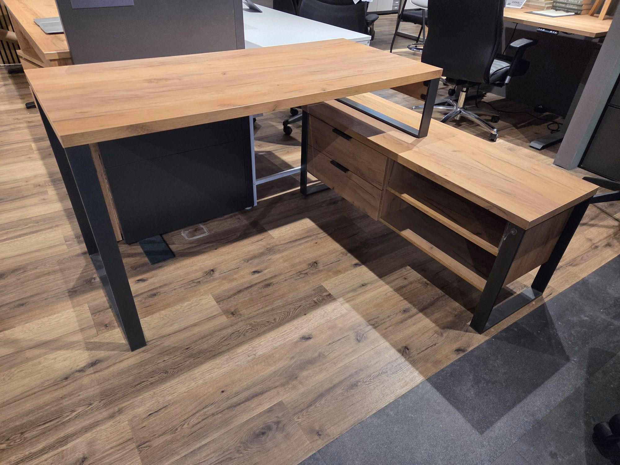 Eckschreibtisch - Novel