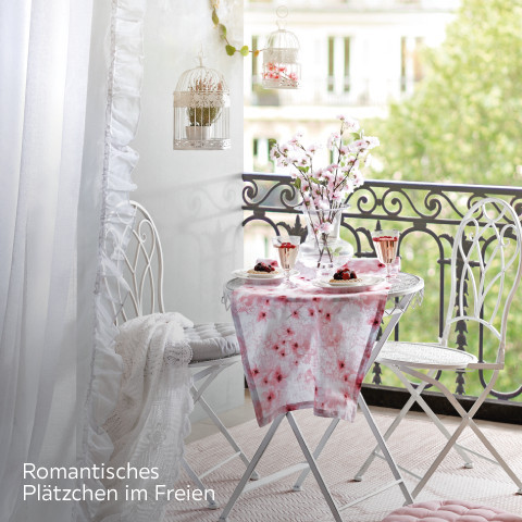 Romantisches Plätzchen im Freien