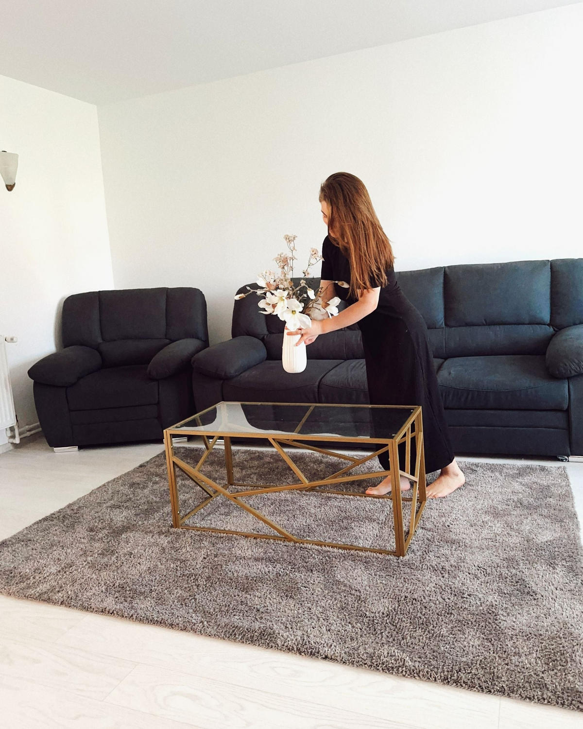 DOHÁNYZÓASZTAL Üveg arany téglalap alakú 50/100 cm Orland - arany színű, fehér üveg (100/50/45cm) - Beliani
