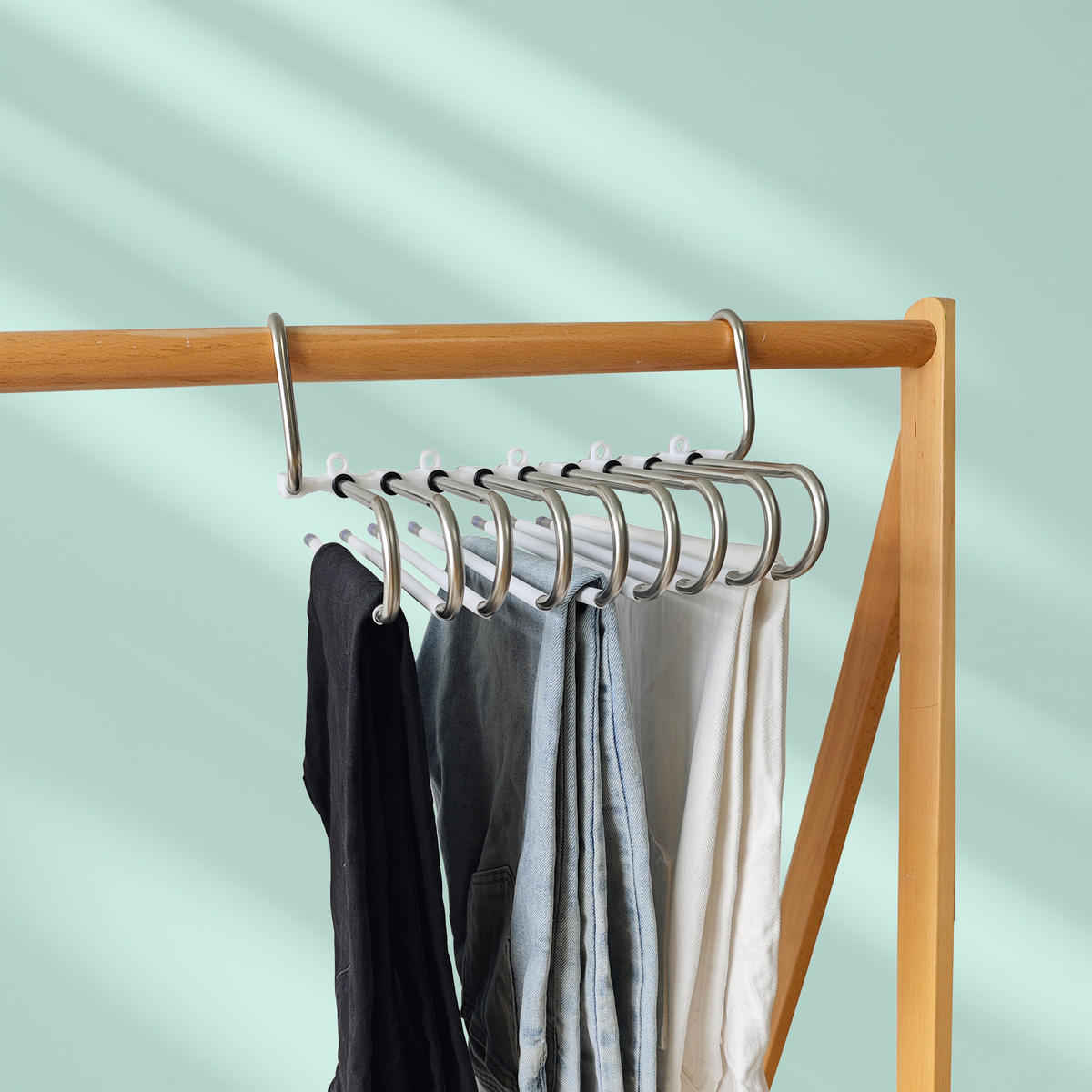 2XVEČNAMENSKI hlačni obešalnik - večbarvno, kovina/umetna masa (24/33/9cm) - Relaxdays