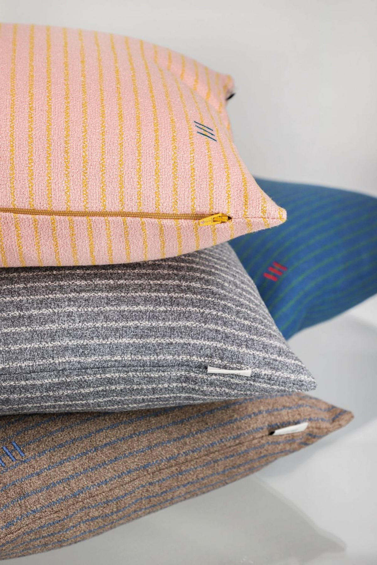 ZIERKISSENHÜLLE FUN STRIPE - Rosa, Textil (38/38cm) - Esprit