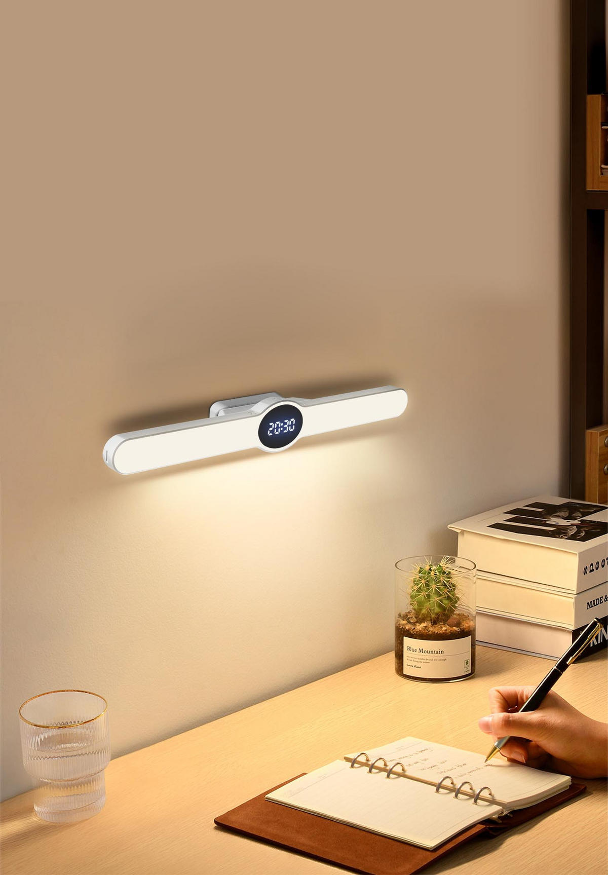 AKKU-LED-LICHT - mit Display, Farbtemperaturwechsel und Timerfunktion für Bad und Arbeitszimmer - Weiß, Kunststoff (4.3/30/4.2cm) - Northpoint