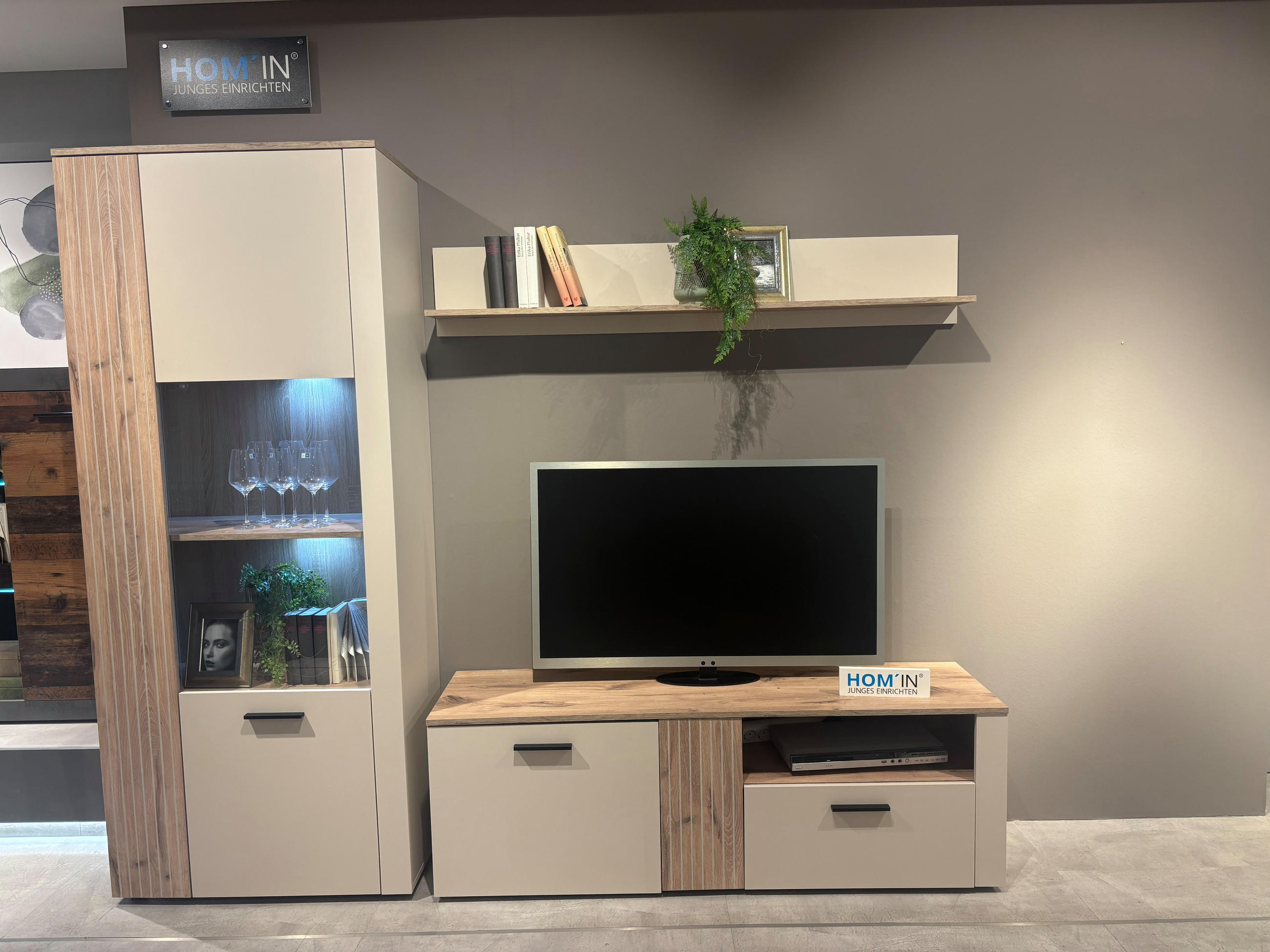Wohnwand Bea - Hom`in