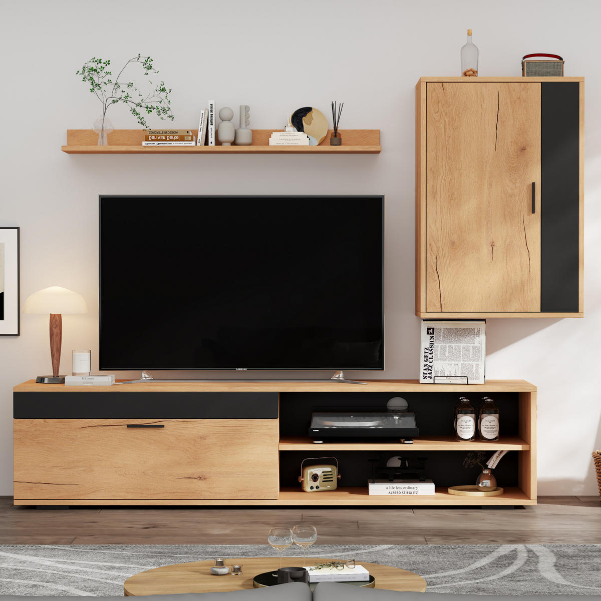 TV-MÖBEL-SET aus Spanplatte 140x35x39 cm Eichefarben/Schwarz mit Wandschrank und Wandregal, Soft-Close und Stauraum - Naturfarben, Holzwerkstoff (140/39/35cm) - Modfu