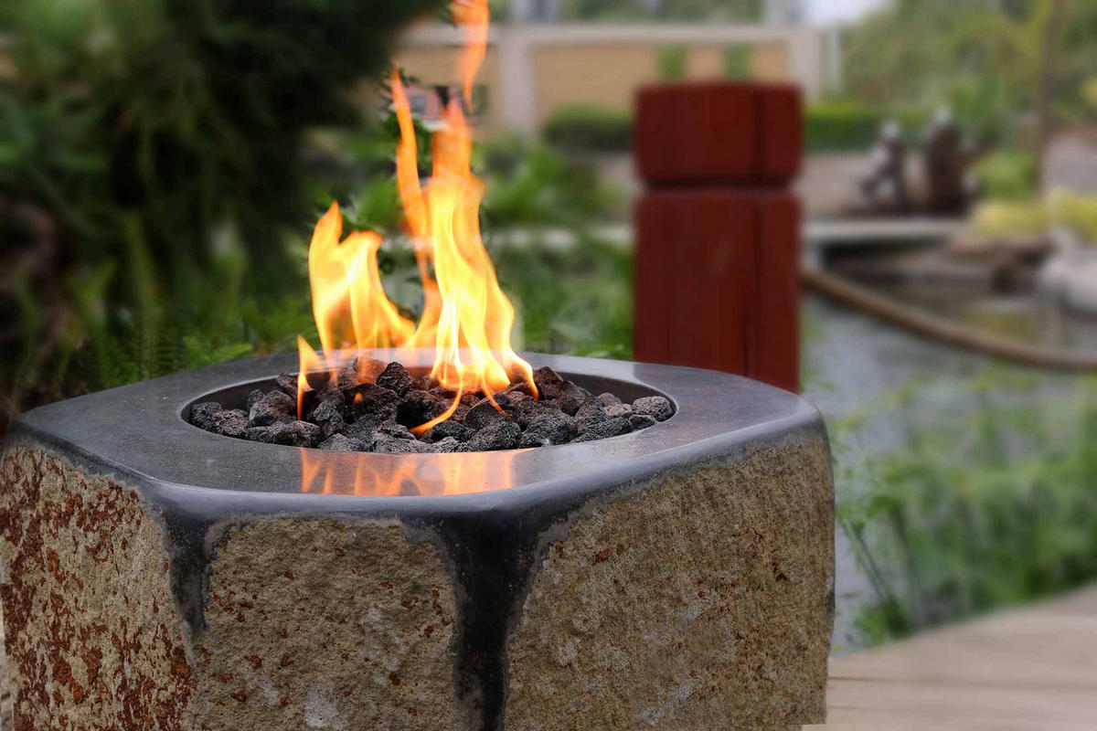 FEUERSTELLE Derby in Basalt-Optik schwarz/braun aus Naturstein - Dunkelbraun, Stein (60/60/60cm) - Elementi