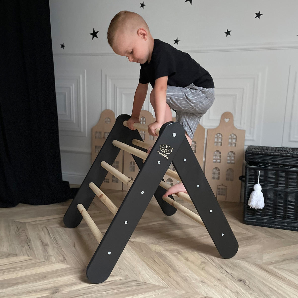 KLETTERDREIECK mit Rutsche, Montessori, Schwarz - Beige, Holz (59.5/59/60cm) - MeowBaby