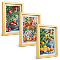 BILDER SET 3er Set - 20x30 cm Goldrahmen - Fruchtzusammensetzung von Granatäpfeln - Goldfarben, Kunststoff (20/30cm) - TULUP