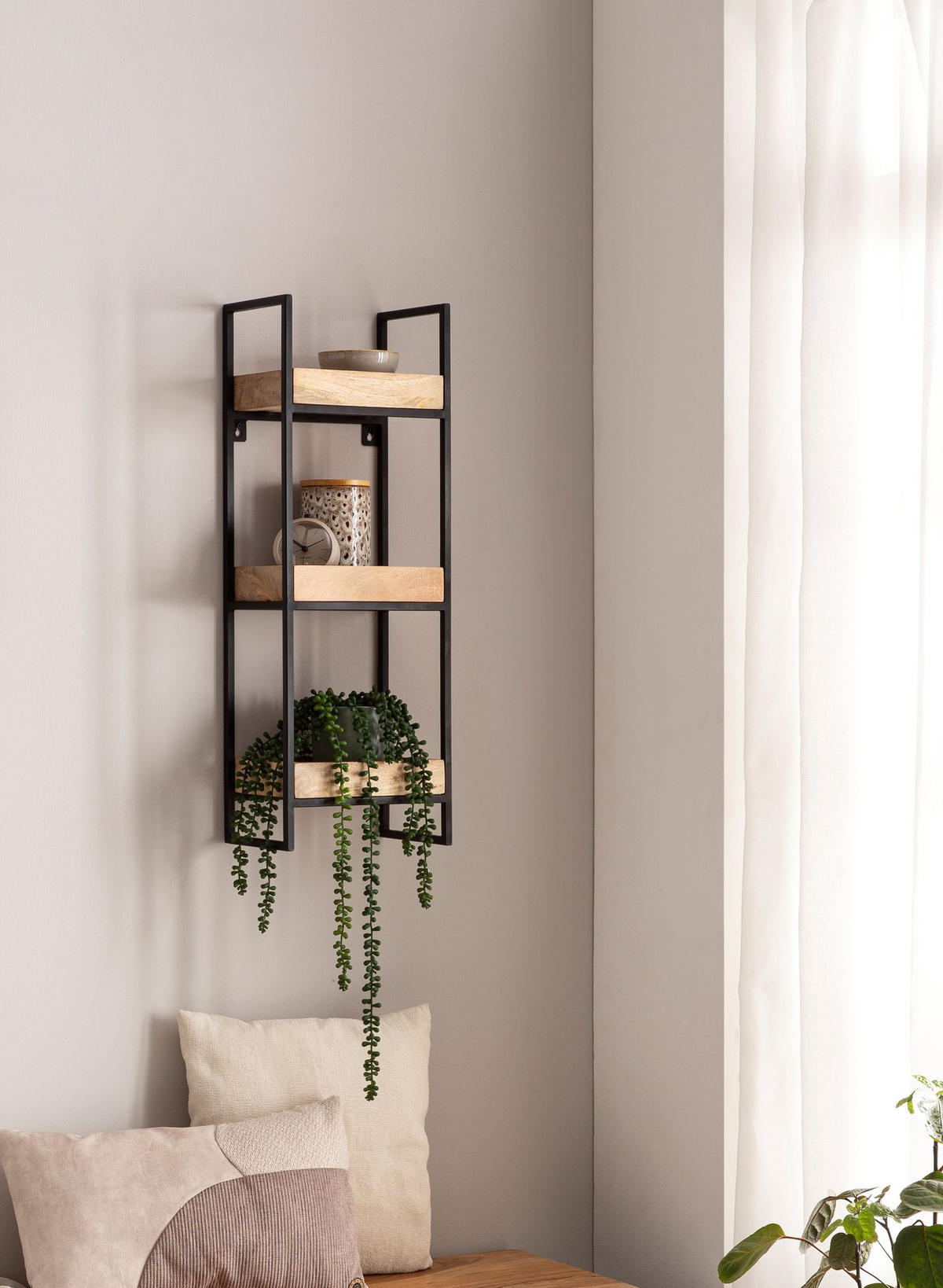 WANDREGAL Mango Massivholz Metall Industrial Stil 27x77x18 cm Rechteckig mit 3 Ablagen - Schwarz/Braun, Holz (27/77/18cm) - KADIMA DESIGN