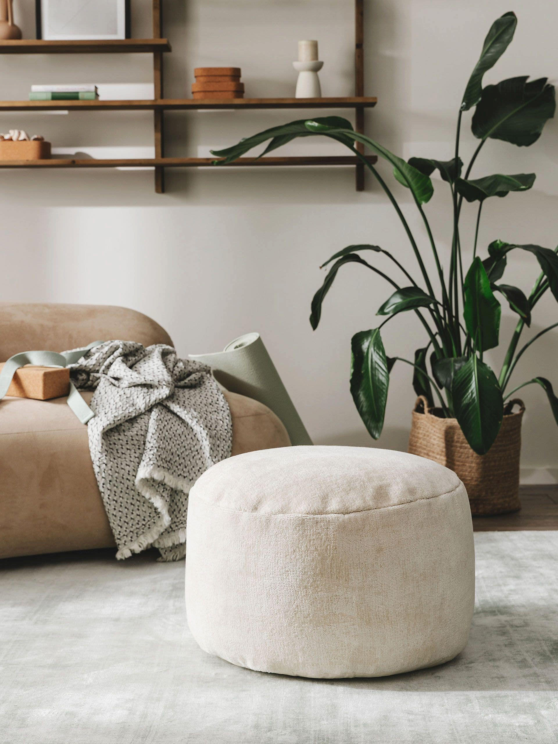 POUF Nova Cream 55x55x30 cm - Creme, Textil (55/30/55cm) - benuta Pure