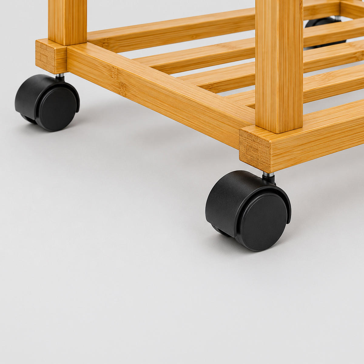 KLEIDERSTÄNDER Natur Bambus mit Rollen und Ablage - Hellbraun, Holz/Kunststoff (80/148/36cm) - Relaxdays