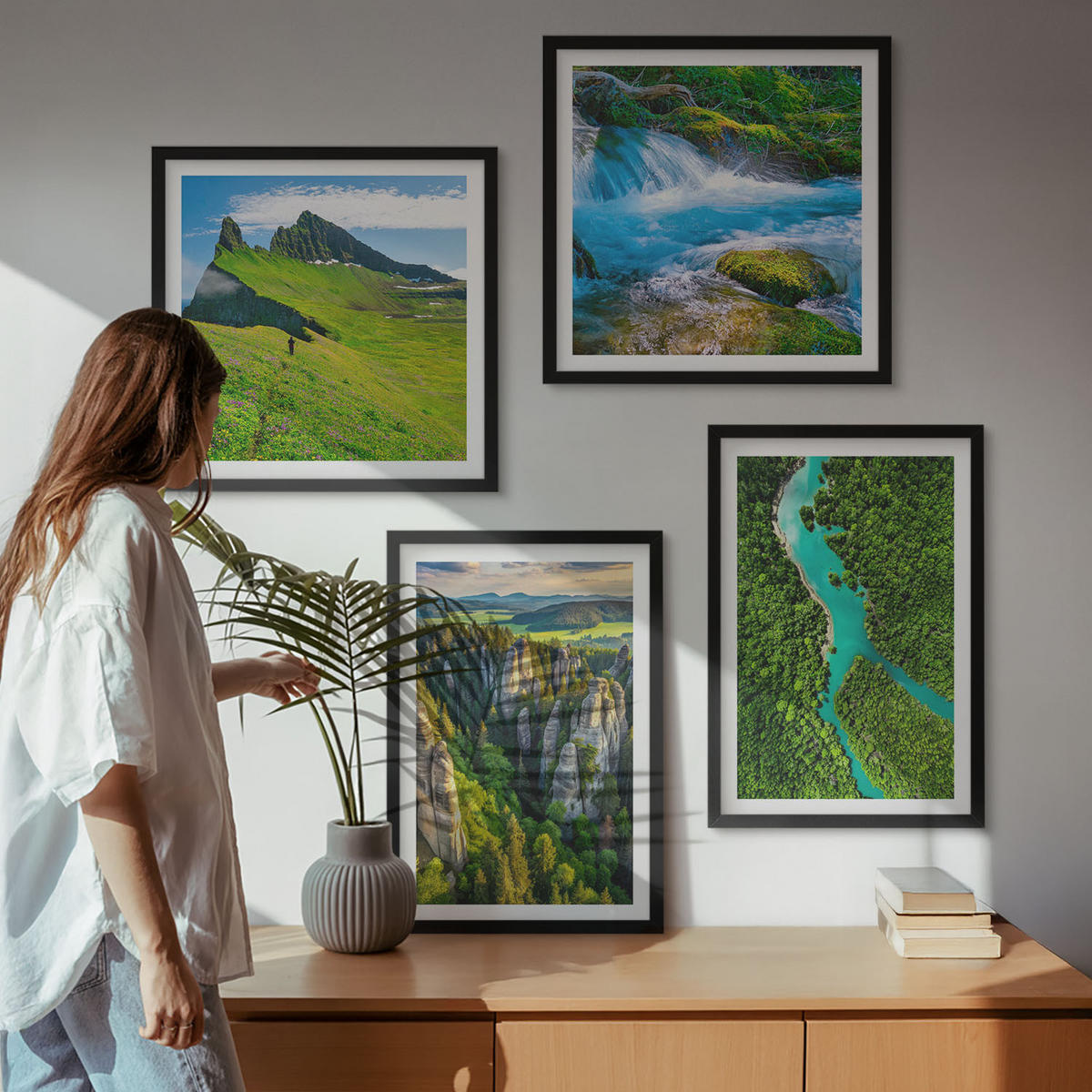 BILDER SET 4er Set - 50x50 cm & 40x60 cm Schwarzer Rahmen - Grüne Berge, Flussfelsen - Schwarz, Kunststoff (50/50cm) - TULUP