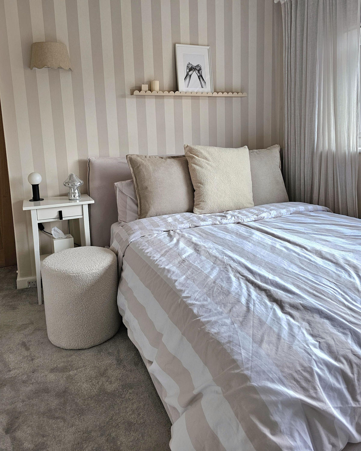 PAT TAPIȚAT 160x200 cm alb Lavaur - crem, material textil (160/200cm) - Beliani