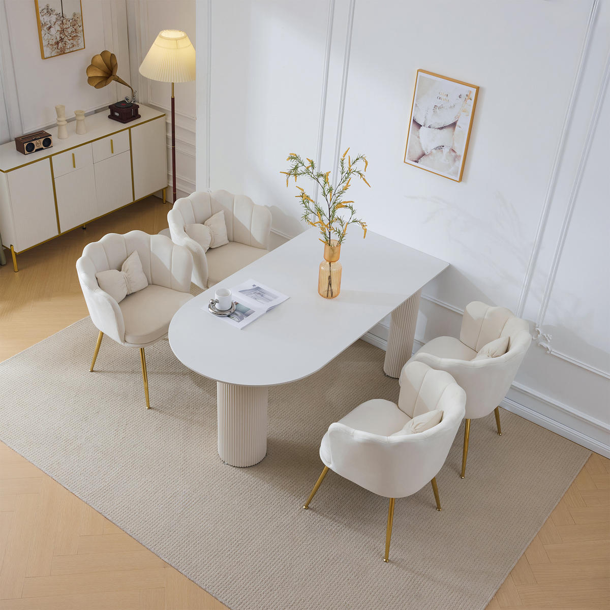 STUHL SET 4-TEILIG Samt Polster Blütenblatt-Rücken Goldfüße & Kissen Beige - Beige, Holz (62/43/54cm) - FLIEKS