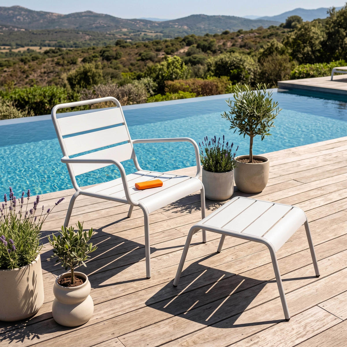 RELAXSESSEL MIT HOCKER, Weiß - Weiß, Metall (64/72/60cm) - Oviala