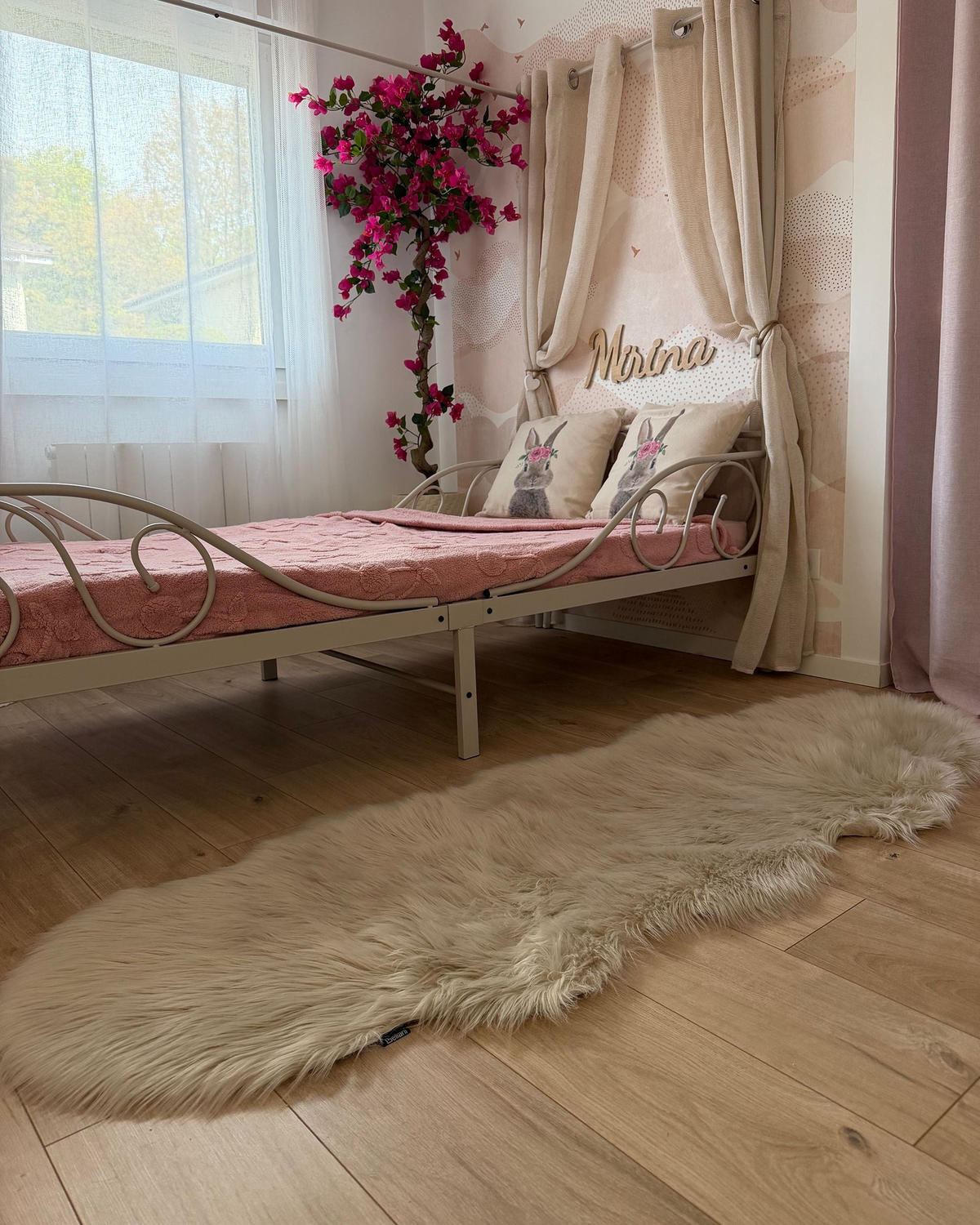 KUNSTSCHAFFELL-TEPPICH Mamungari 180/60 cm - Beige, Kunststoff (60/180cm) - Beliani