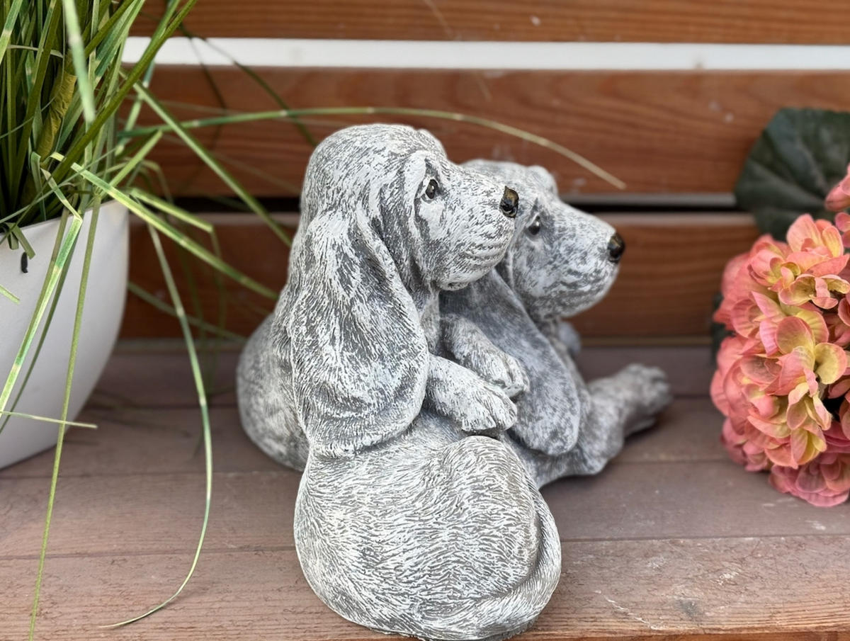 STEINFIGUR Basset Hounds frostfester Steinguss Gartenfigur - Dunkelgrau, Stein (24/16/24cm) - stoneandstyle