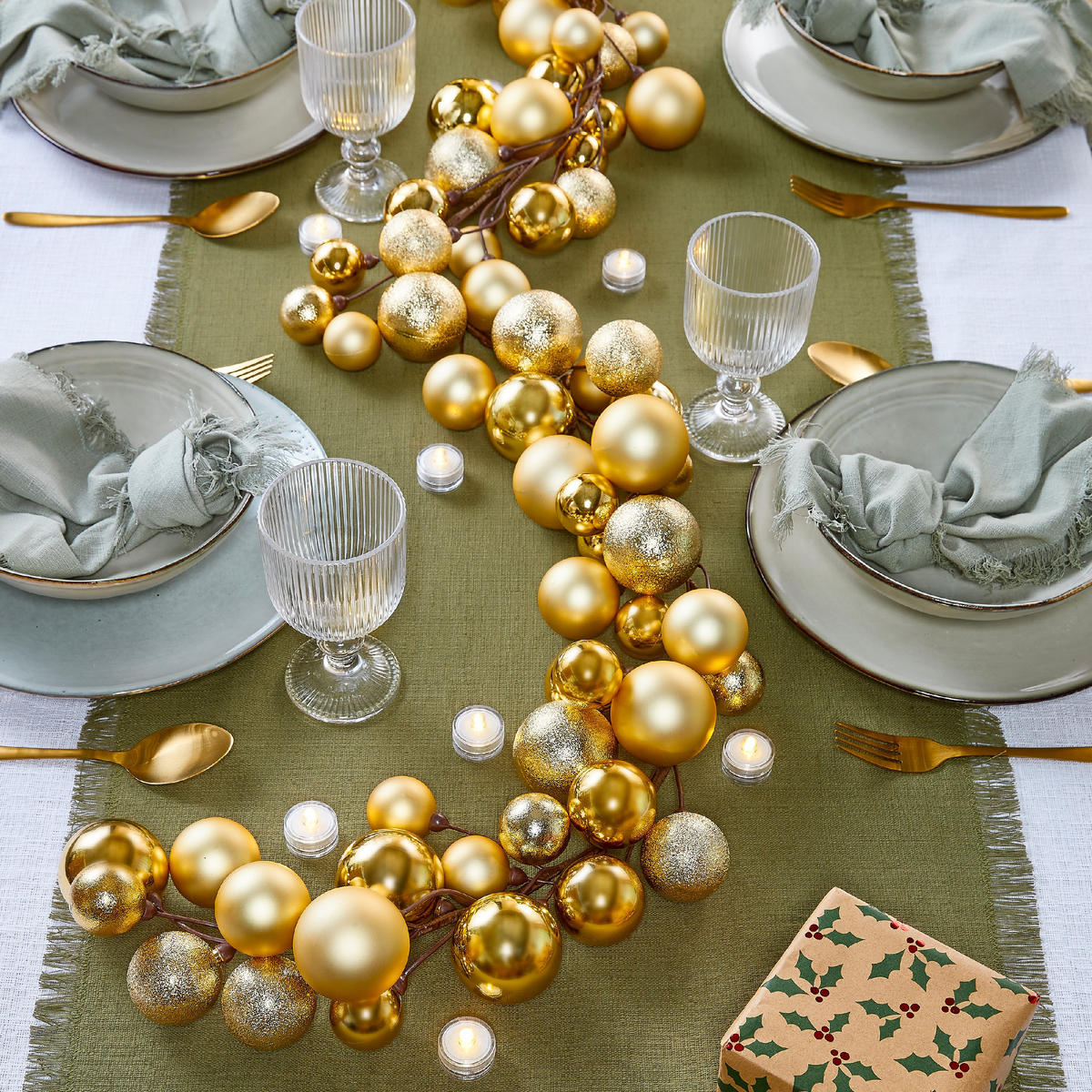 WEIHNACHTSGIRLANDEN-SET 80-teiliges mit Kugeln 4, 5, 6 cm gold, 180 cm - Goldfarben, Kunststoff (6/6/180cm) - LAALU