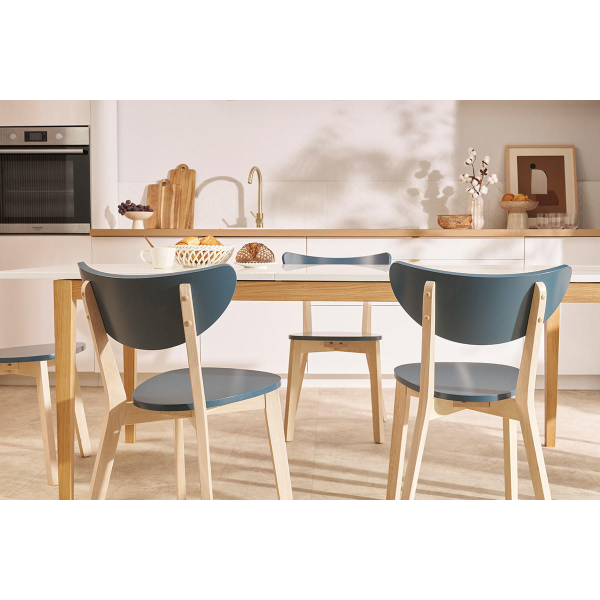 STÜHLE skandinavisch Petrolblau helles Holz (2er-Set) LEENA - Blau, Holz (54.5/80/50cm) - Miliboo