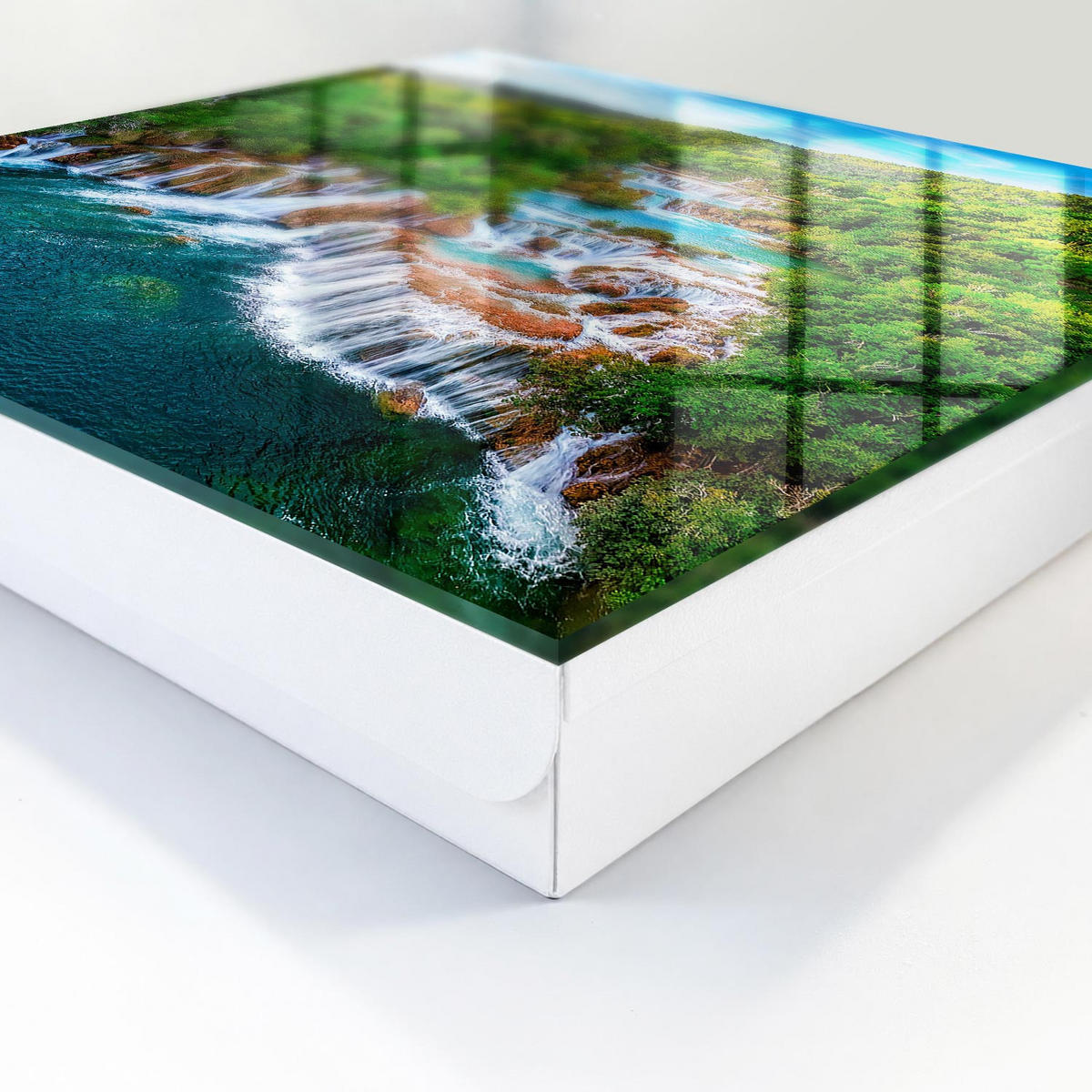 SCHLÜSSELBOX Weiß 30x30 cm – Türöffnung nach rechts - Natürliche Wasserfälle - Grün, Metall (30/30/5cm) - TULUP