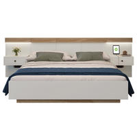 BETT 160/200 mit LED-Nachttischen, USB-C und 2 Nachttischen in Eiche/Weiß - Eichefarben/Weiß, Holzwerkstoff (160/200cm) - EVRYAE