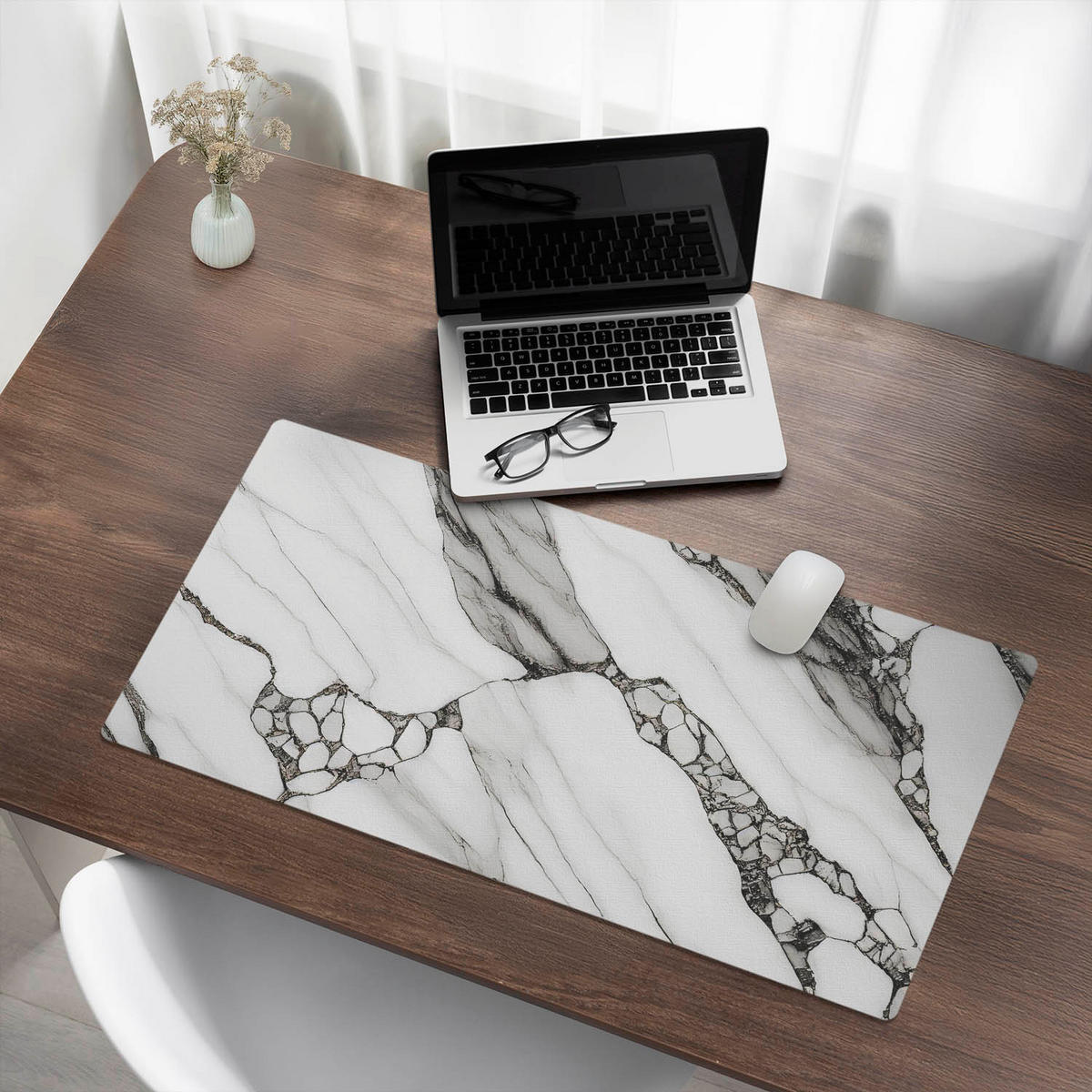 SCHREIBTISCHUNTERLAGE 90x45 cm Schwarz-Weiß - Weiß Hochglanz, Kunststoff (90/45/1.6cm) - Wallfluent