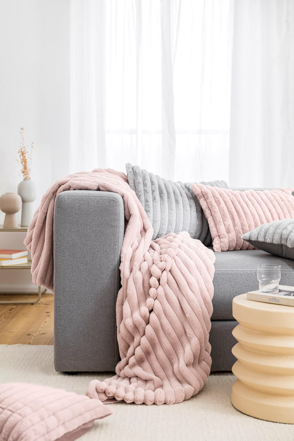 KISSENHÜLLE Raya Streifen Look grau - Grau, Textil (45/45cm) - Magma Heimtexx