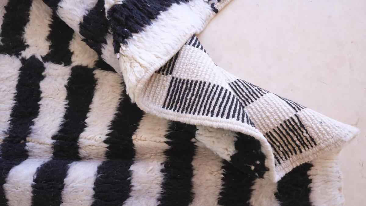 BERBERTEPPICH aus Marokko modern aus Wolle schwarz - Schwarz, Naturmaterialien (252/337cm) - AFK Living