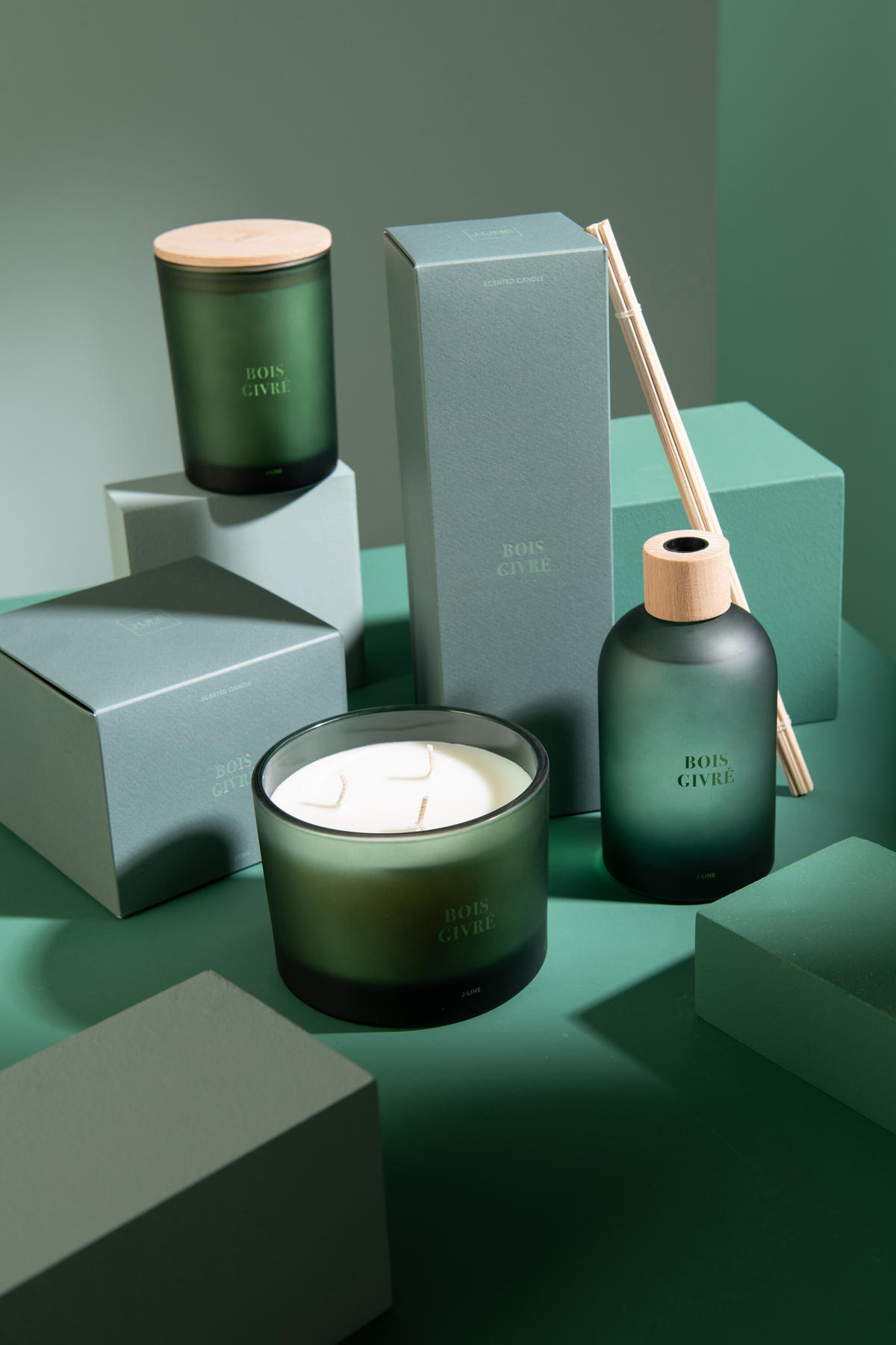 DUFTSPENDER HAUSPARFUM ACCORDS ESSENTIELS - Grün - 250 ml - Grün, Paraffin (7.5/27.5/7.5cm) - J-Line