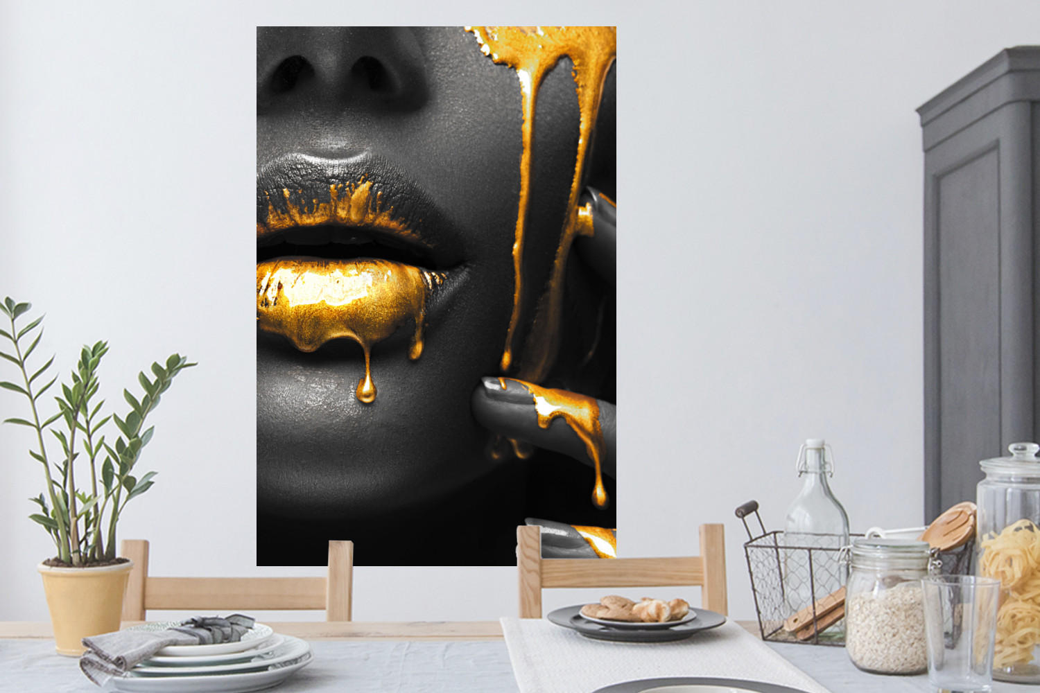 WANDTATTOO Frau - Schwarz - Gold - Gesicht - Lippen 80x120 cm - Goldfarben, Kunststoff (80/120/0.1cm) - MuchoWow