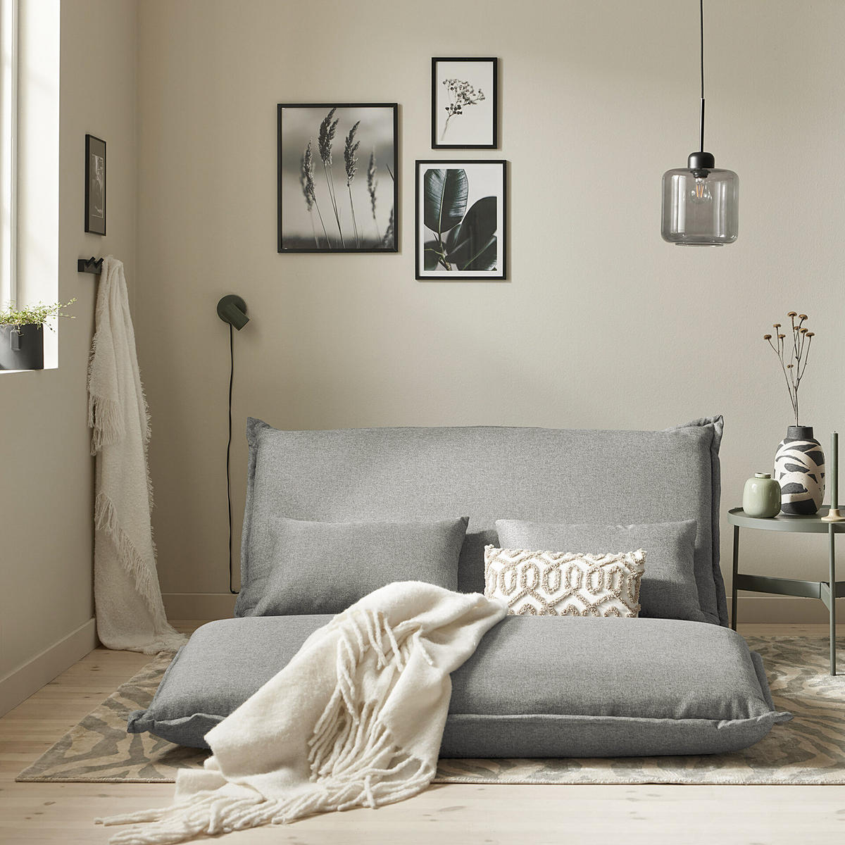 SCHLAFSOFA - Hellgrau/Schwarz, Textil/Metall (150/75/85cm) - home24