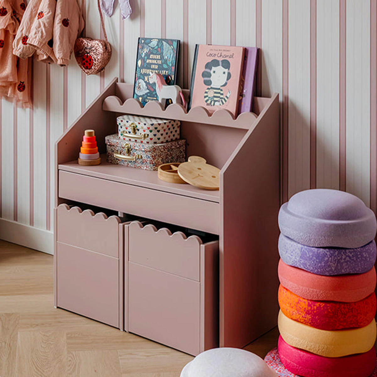PISAĆI STOL Book Nook Ruža - pink, drvni materijal (71/76/33cm) - Petits-meubles