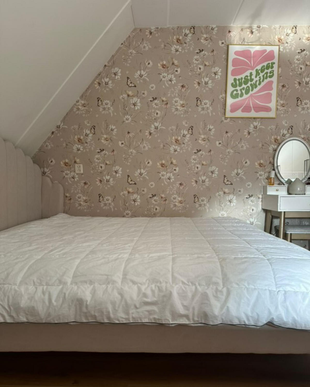 PŘIKRÝVKA Mikrofaser Středně teplá 220/240 cm Koutra - bílá, textil (220/240cm) - Beliani