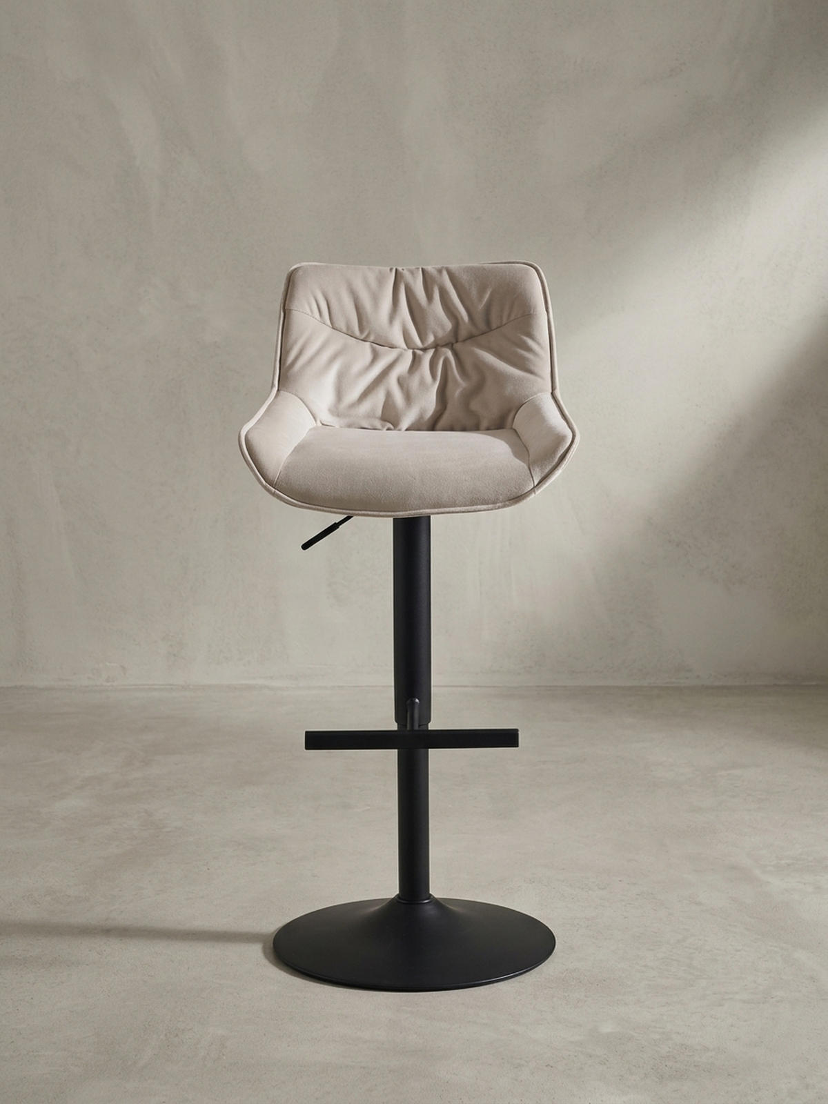 BARHOCKER Samt Lehne Höhenverstellbar Trompetenfuß Gepolstert, Beige 45x55x106 cm - Beige/Schwarz, Textil/Metall (45/106/55cm) - KADIMA DESIGN