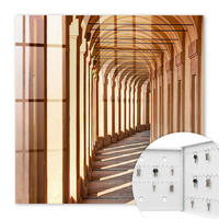 SCHLÜSSELBOX Weiß 30x30 cm – Türöffnung nach rechts - Architektonische Eleganz - Beige, Metall (30/30/5cm) - TULUP