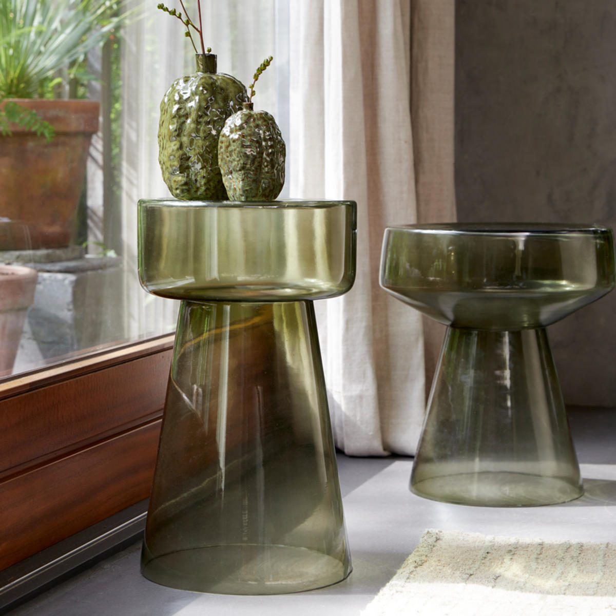 BEISTELLTISCH Dakwa Grün Ø37/44 cm - Dunkelgrün, Glas (37/37/44cm) - Light & Living