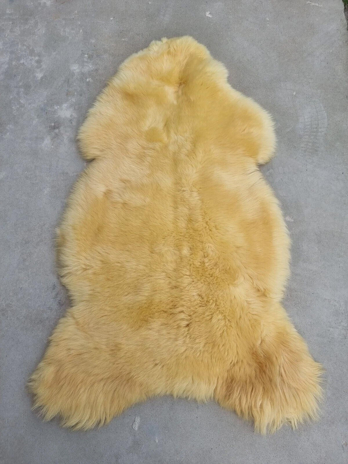 SCHAFFELL Premium Lammfell Natur ungeschoren weiche Wolle Medizinisch gegerbt ca. 135 cm - Gelb, Fell (75/135cm) - Provellus