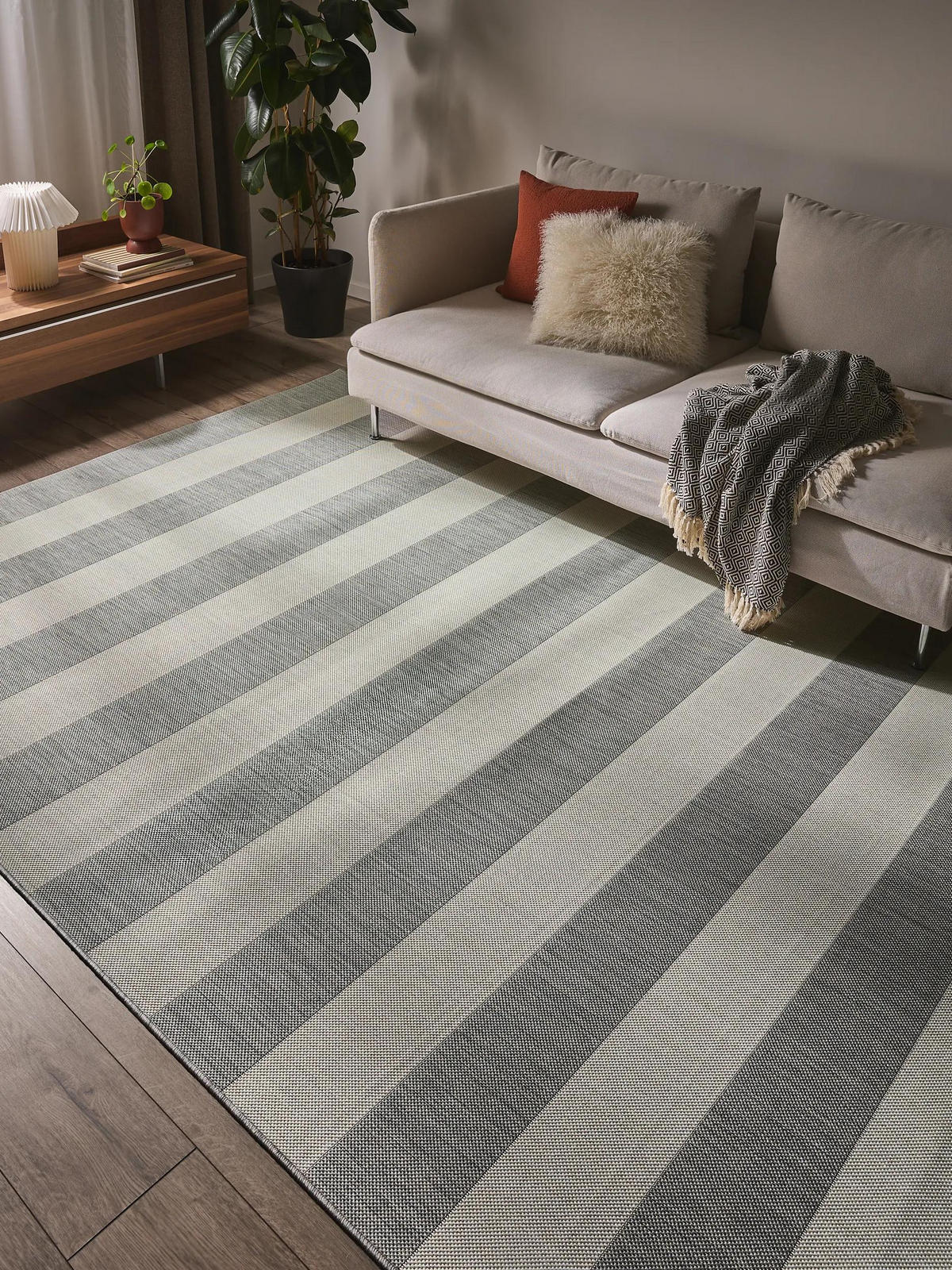 VNÚTORNÝ a vonkajší koberec Metro Šedá 80x150 cm - sivá, textil/plast (80/150cm) - benuta Nest