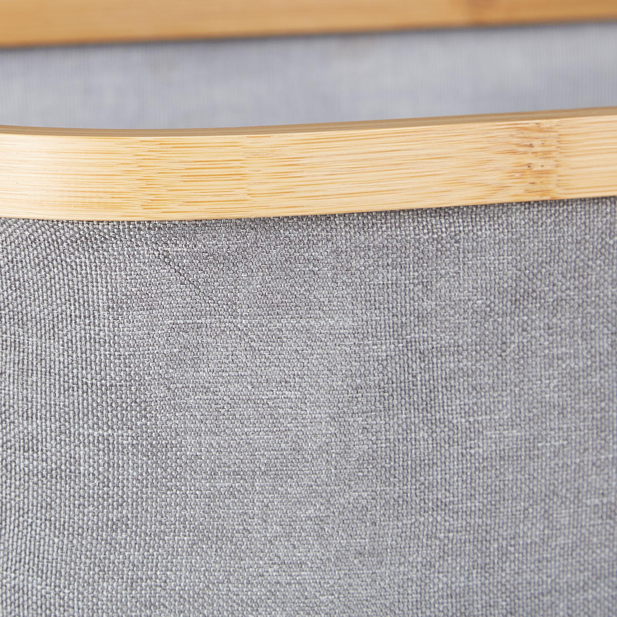 DRŽIAK na uteráky - svetlohnedá, drevo/textil (43.5/139/33cm) - Relaxdays