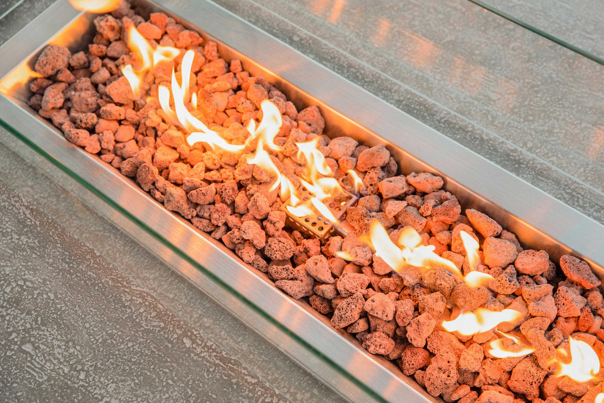 FEUERTISCH HAMPTON Gasfeuerstelle aus GFRC-Beton 142/81/35 cm - Hellgrau, Stein (81/35/142cm) - Elementi