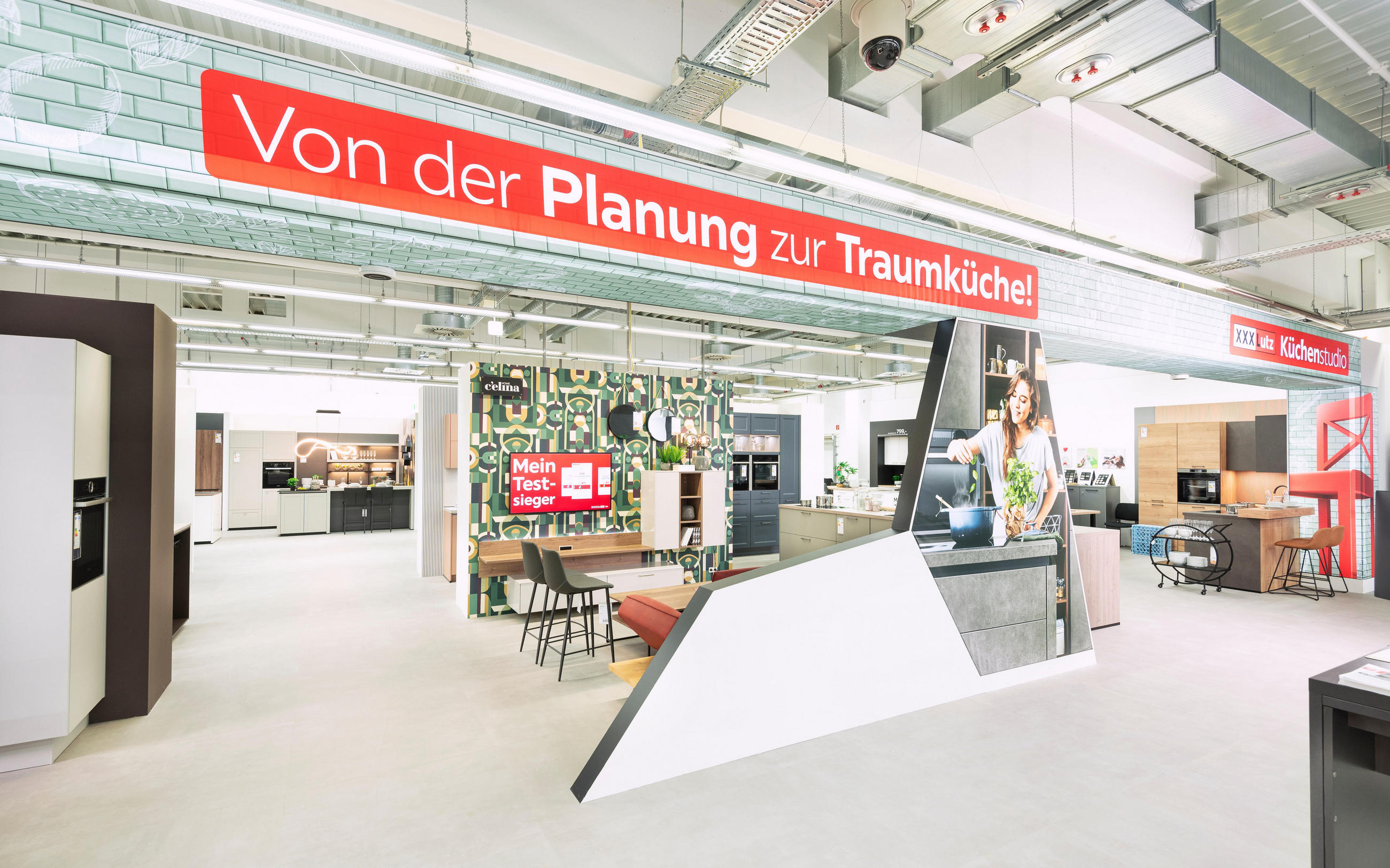 MediaMarkt in Senden trifft auf XXXL-Kompetenz Küchenberatung & Planung